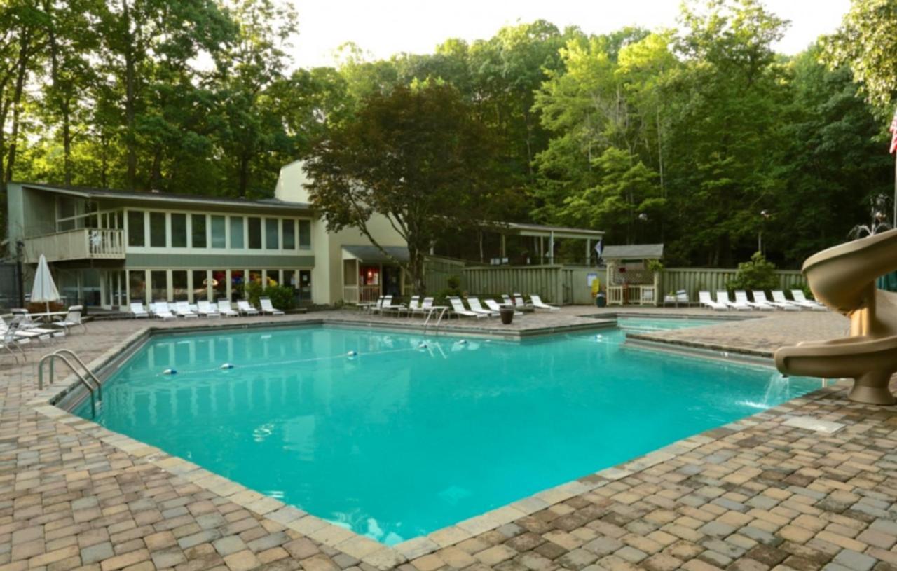 Woodhaven - Private - 3 Suites - Gorgeous Views - 3 Pools - Gamerm - Hottub - Lots Of Bears Gatlinburg Eksteriør bilde